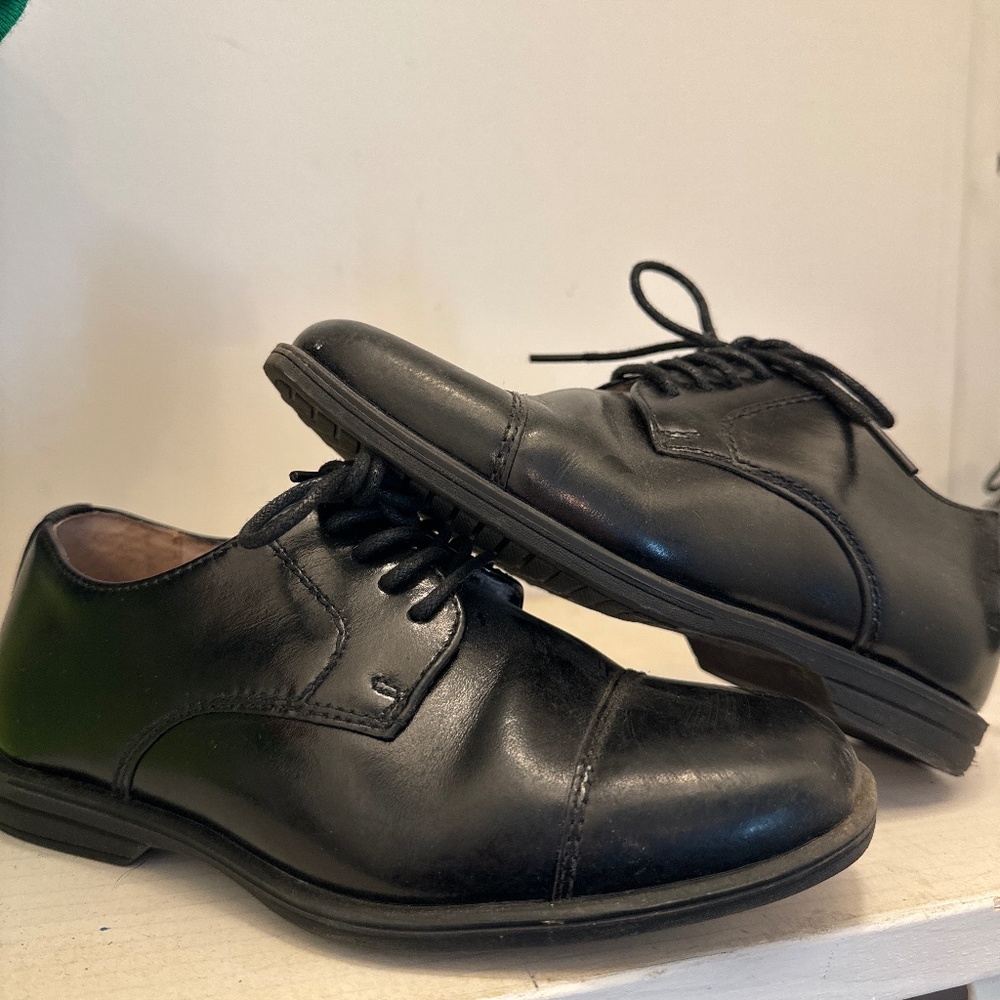 Florsheim kids 12 black dress shoe